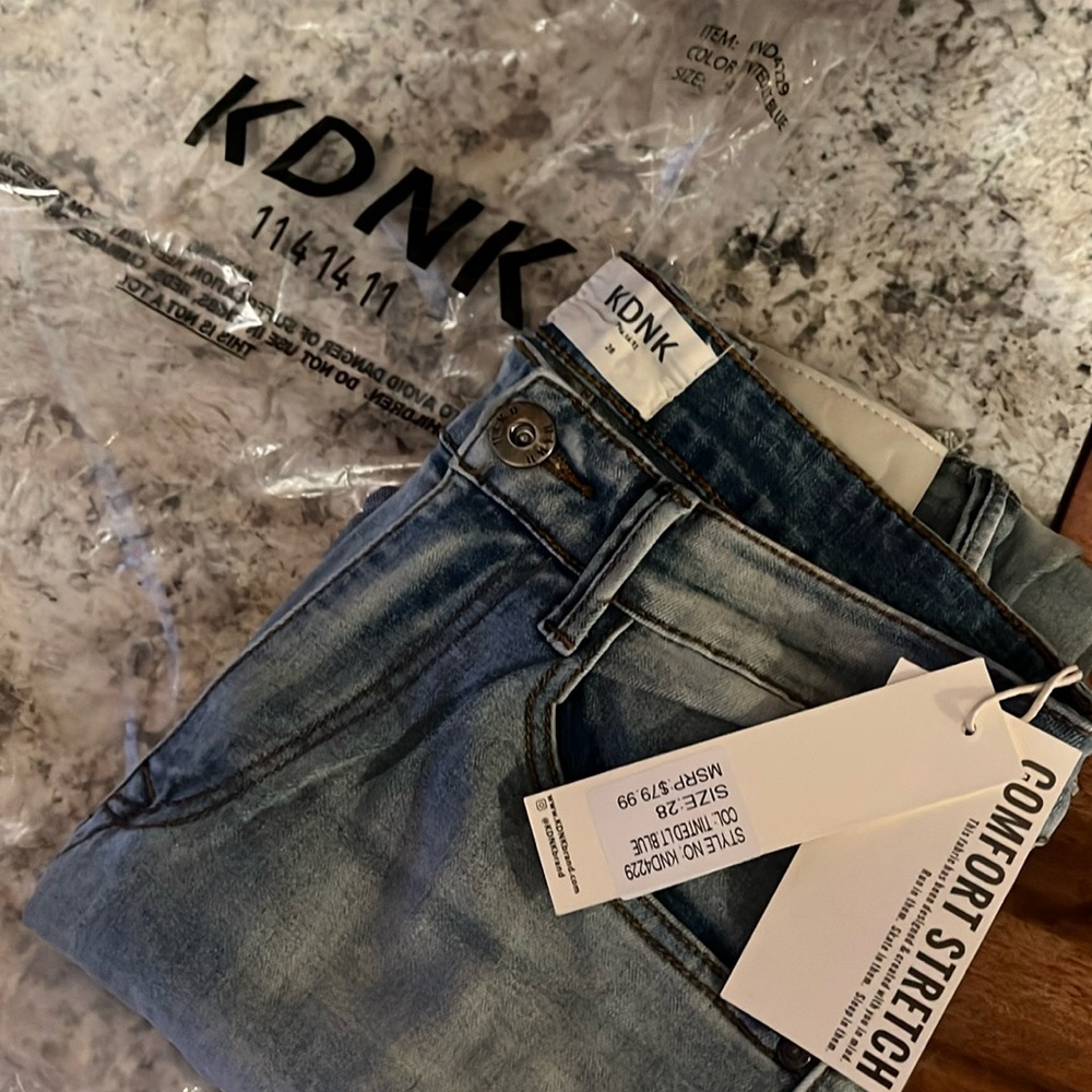 Jeans - Picture 2 of 5